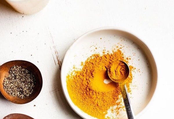 Le curcuma et tous ses bienfaits dans nos intérieurs